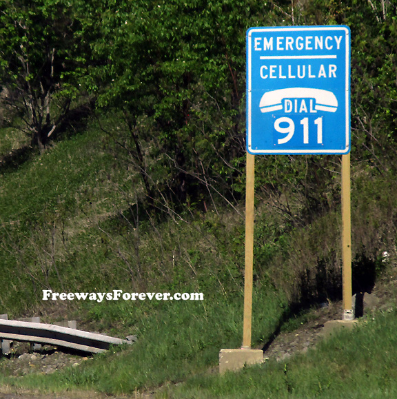 Emergency Cellular Dial 911 sign